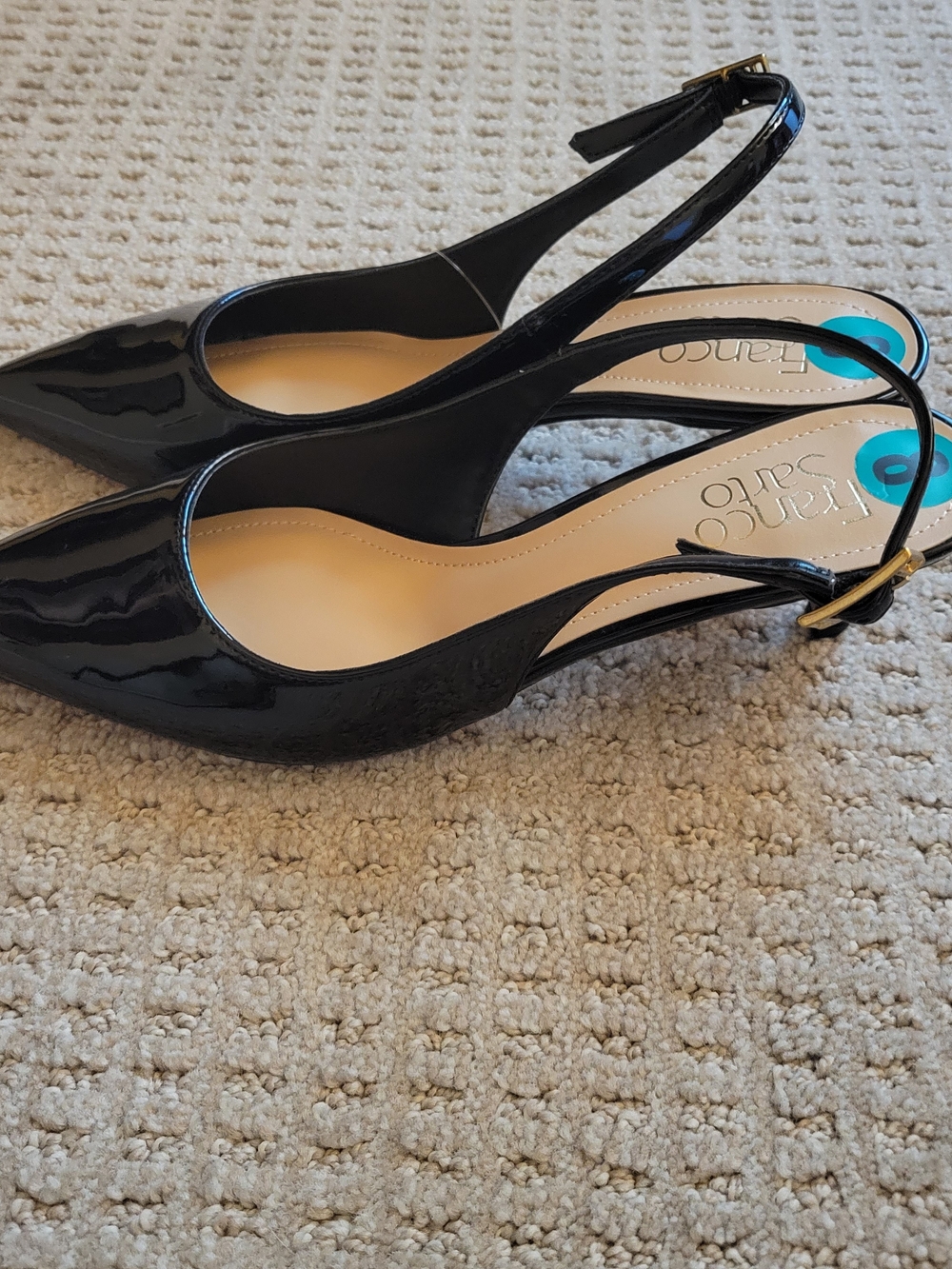 NEW Franco Sarto Black Patent Pointed-Toe Slingback Kitten Heels - Picture 2 of 6